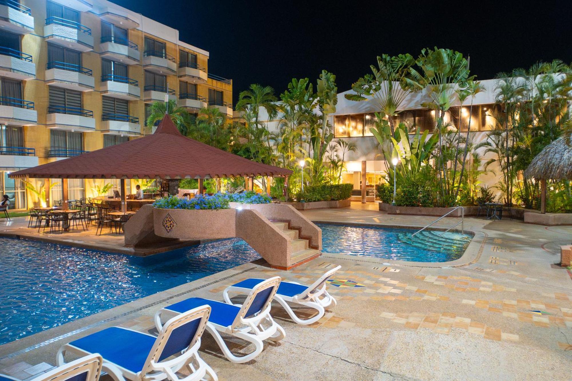 Hotel Margarita Dynasty Порламар Экстерьер фото