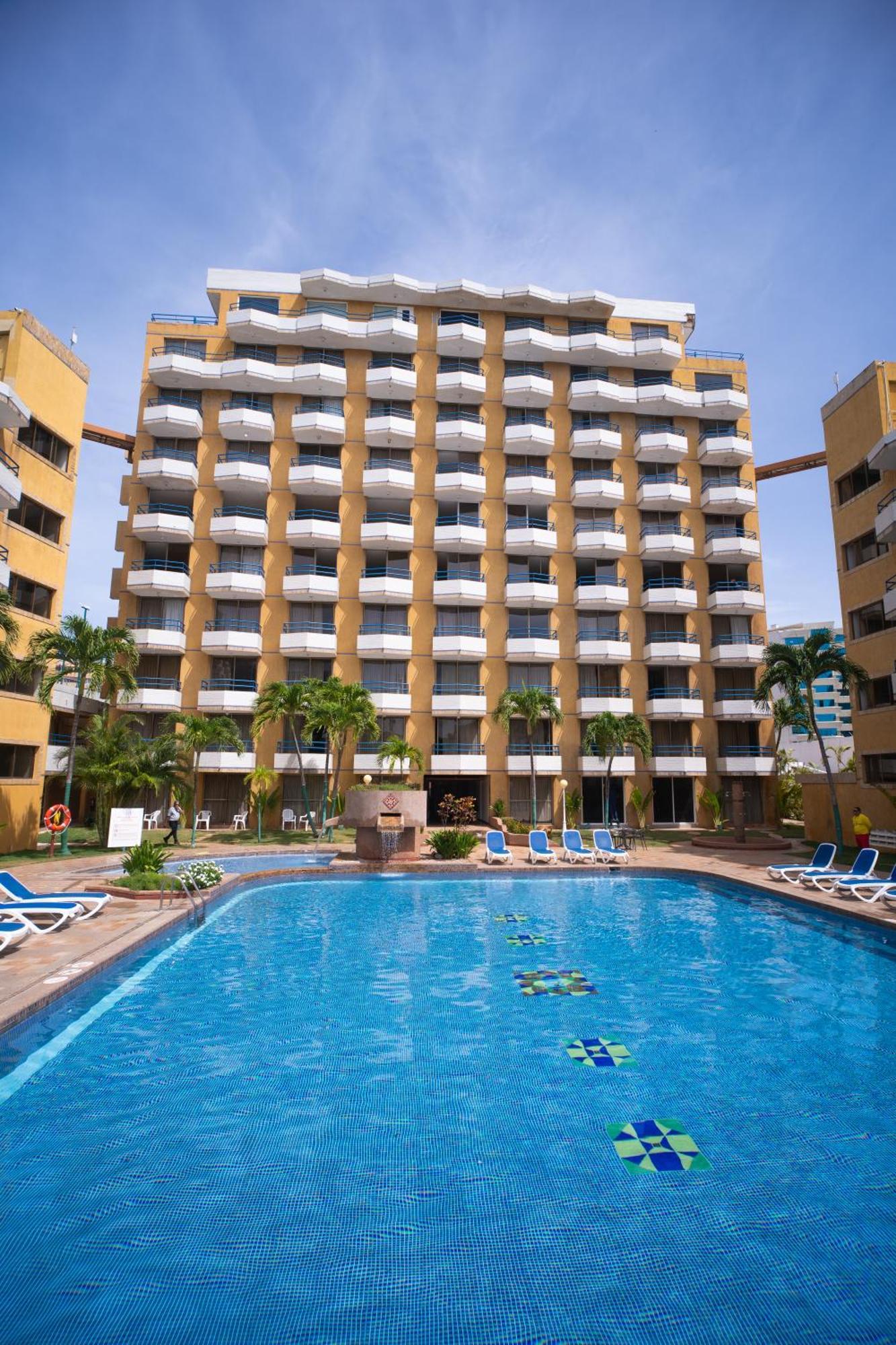 Hotel Margarita Dynasty Порламар Экстерьер фото